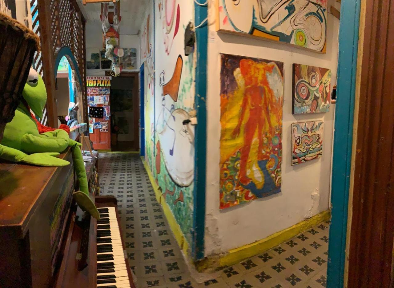 Art Hostel Casa Chaman Valparaíso Exteriör bild